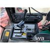 Image 7 : HESSTON 8100 21 FT. SWATHER