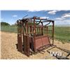 Image 1 : HI-QUAL CATTLE SQUEEZE