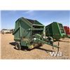 Image 2 : JOHN DEERE 510 ROUND BALER