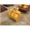 Image 2 : JOHN DEERE BACKHOE BUCKET