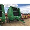 Image 2 : 1996 JOHN DEERE 535 ROUND BALER