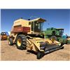 Image 2 : NEW HOLLAND TR95 COMBINE