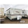 Image 2 : 2000 COMPANION TRAVEL TRAILER