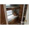Image 7 : 2000 COMPANION TRAVEL TRAILER
