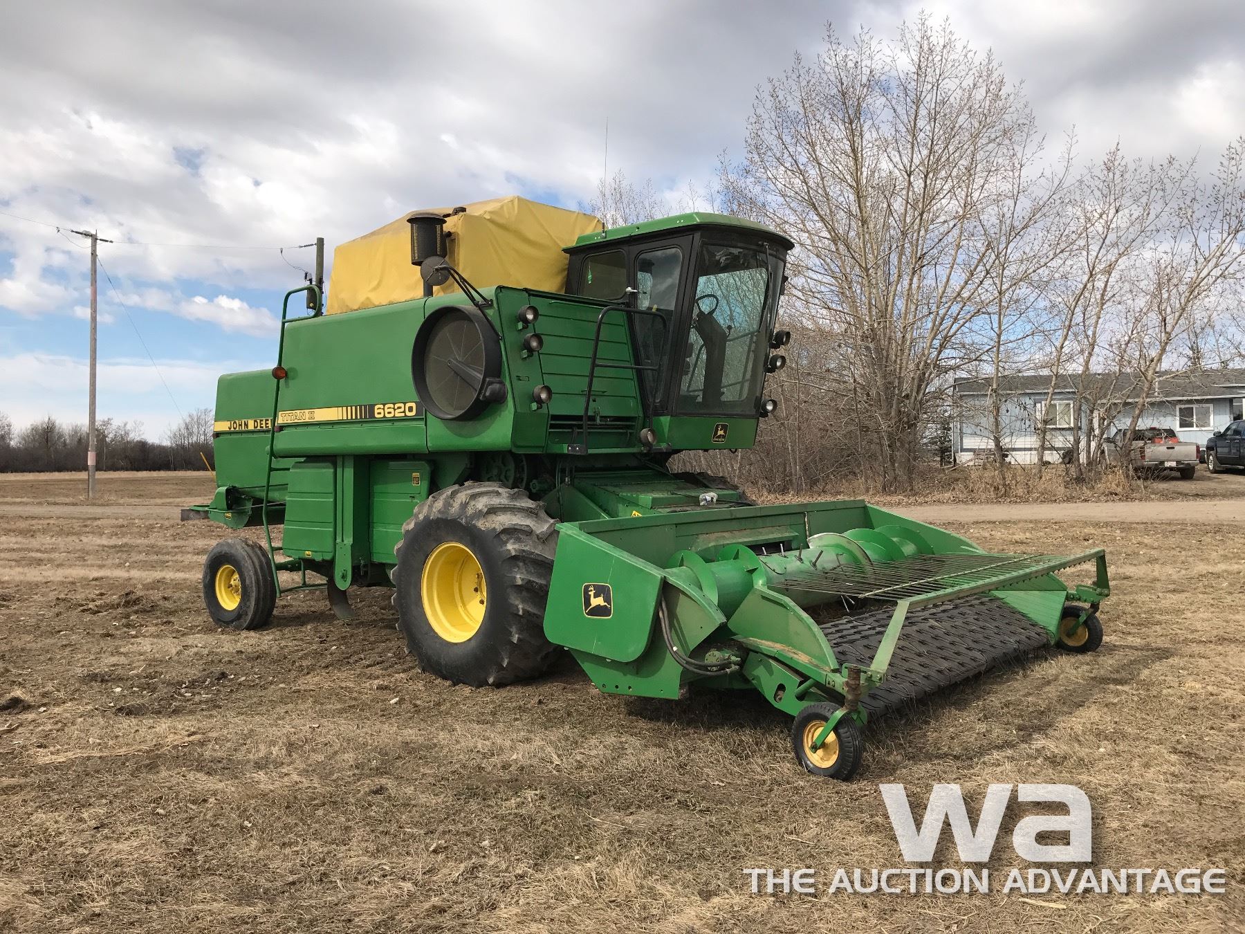 1987 JOHN DEERE 6620 TITAN II COMBINE 1987-john-deere-6620-titan-ii-combine