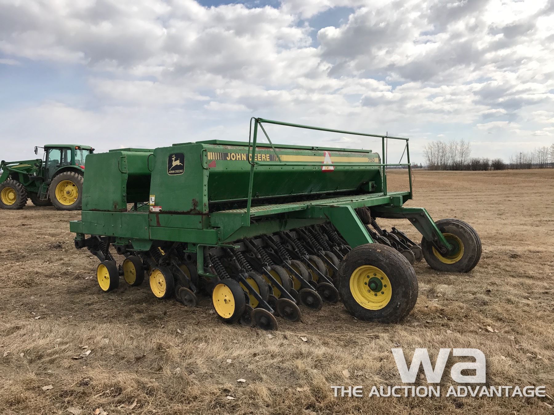 JOHN DEERE 750 15 FT. NO-TILL DRILL