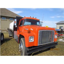 INTERNATIONAL LOADSTAR TRUCK