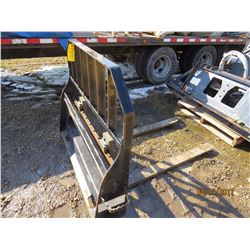 JOHN DEERE BOBCAT FORKS