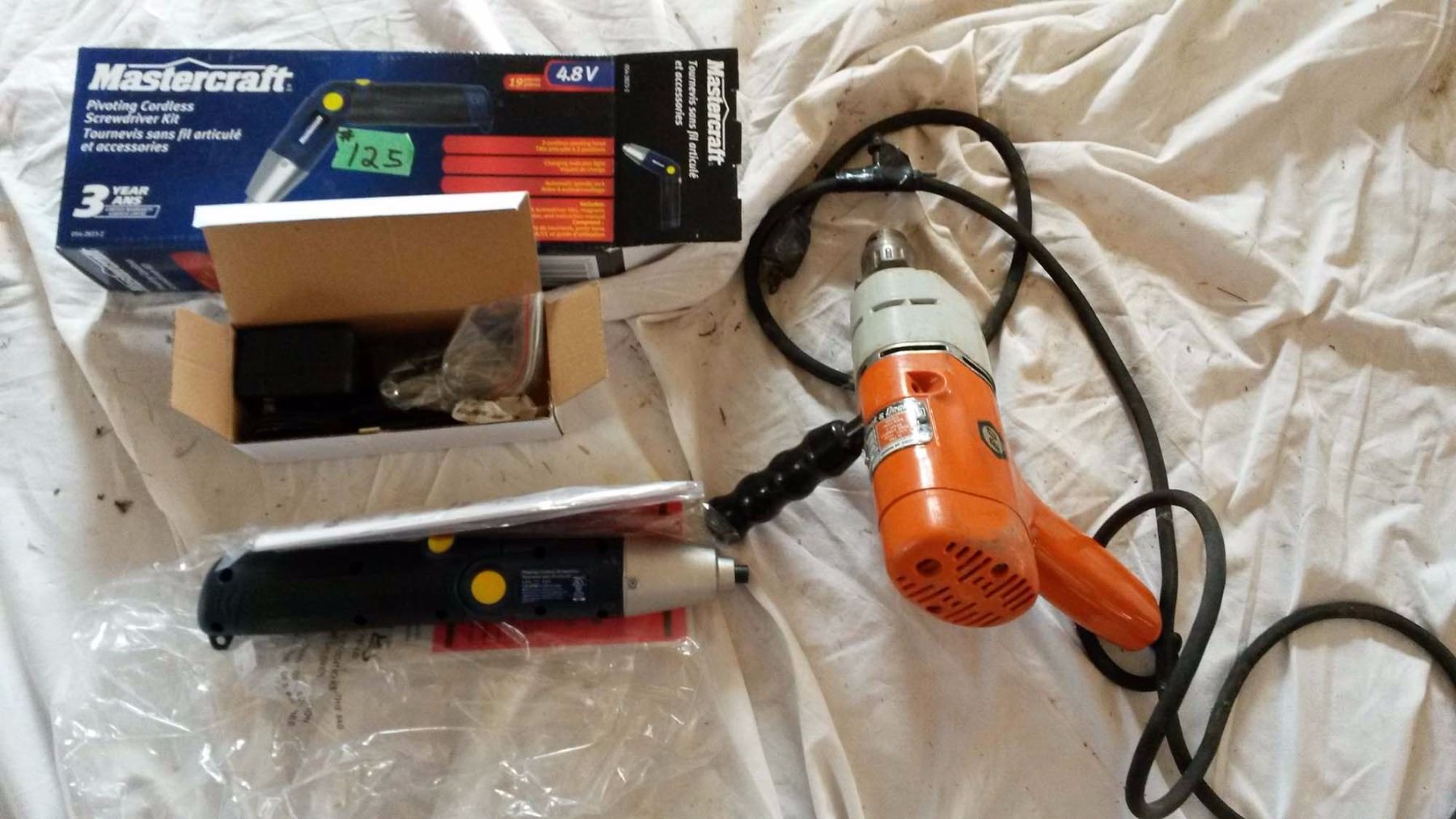 Mastercraft Pivoting Cordless Screwdriver Kit (New), Black & Decker 3