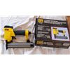Image 2 : Power Fist 18 Gauge Air Nailer