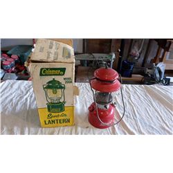 Vintage Coleman Model 200A Sport Lite Lantern In Box