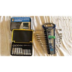 22-Piece 1/4” & 3/8” E-Torx Socket Set & Metric Wrenches