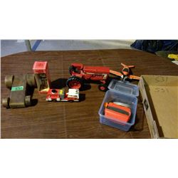Lot Of Misc. Toys (Viewmaster & Reels, International 966 Tractor, King Henry Figure, Etc.)