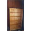 Image 1 : Wooden Bookshelf