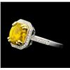 Image 2 : 18KT White Gold 2.82ct Yellow Sapphire and Diamond Ring