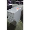 Image 2 : 3 drawer metal cabinet