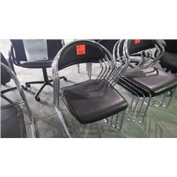 Set of 4 stacking chairs