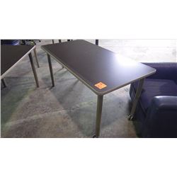 Table on wheels