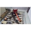 Image 1 : Automotive transmission jack