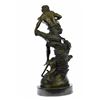 Image 8 : Muscular Man Defends Himself Against Lion Bronze Sculpture
