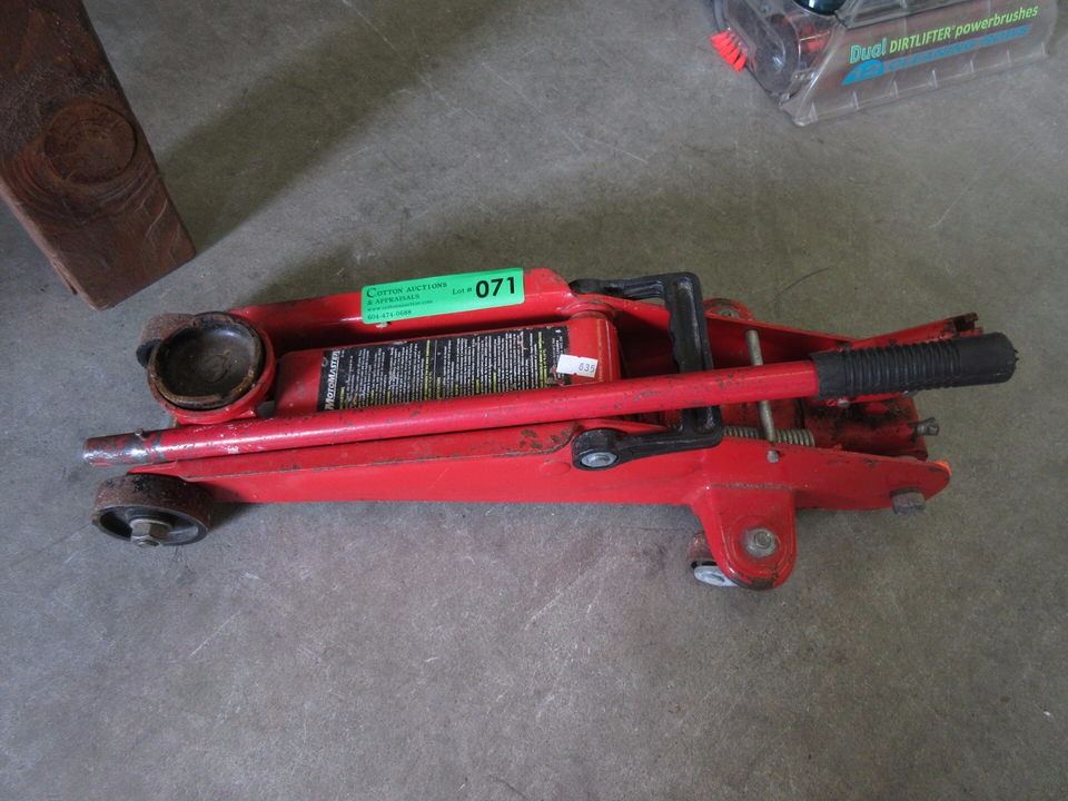 MotoMaster Hydraulic Jack