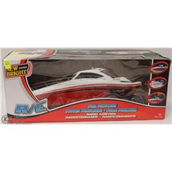 NEW BRIGHT RADIO CONTROLLED SEA RAY BOAT