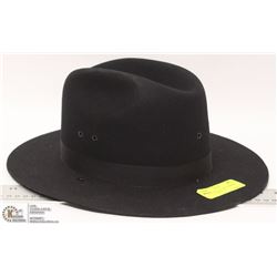 BLACK STRATTON SELF FORMING RCMP HAT SIZE 7-1/2