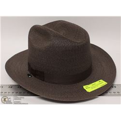 BROWN STRATTON SELF FORMING RCMP HAT SIZE 7-1/2
