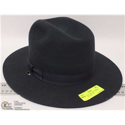 BLUE STRATTON SELF FORMING RCMP HAT SIZE 7-1/2