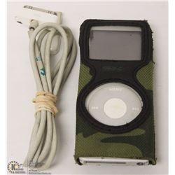 2 GB APPLE IPOD W/CAMO CASING
