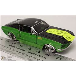 MAISTO DIE CAST 1967 FORD MUSTANG GT SCALE 1:24