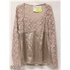 Image 1 : NEW ARIANNE LACE AND SATIN FINISH TOP SIZE SMALL