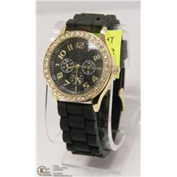 BLING WATCH WITH RUBBER BAND