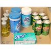 Image 1 : LOT OF CLEANING SUPPLIES INCLUDING COMET,