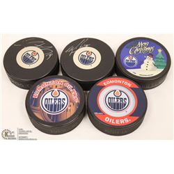 LOT OF 5 VINTAGE EDMONTON OILERS PUCKS INCL