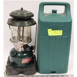 COLEMAN 286 KEROSENE LANTERN IN A CASE