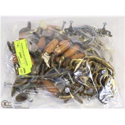 25 ASSORTED VINTAGE HANDLES