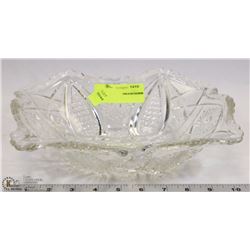 GLASS CANDY DISH/CENTER PIECE