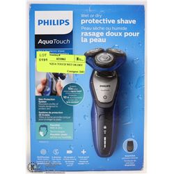 PHILIPS AQUA TOUCH WET OR DRY SHAVER