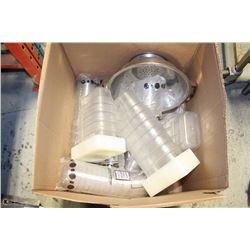 BOX OF MISC RESTAURANT ACCESSORIES