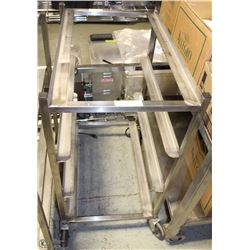 STAINLESS STEEL CART ON CASTORS