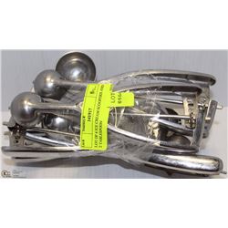 LOT OF 6 ICE CREAM SCOOPERS AND 2 TABLESPOON