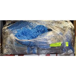 LOT OF DUST MOP HEADS