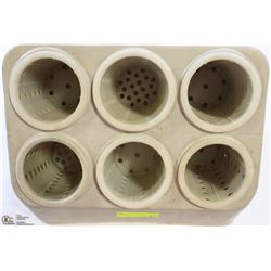 PLASTIC SILVERWARE HOLDER