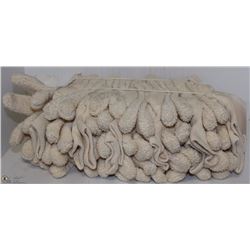 BUNDLE OF 12 OVEN GLOVES