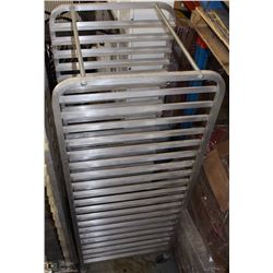 ALUMINIUM BREAD RACK