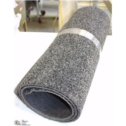 26) BUNDLE OF INDOOR/OUTDOOR CARPET RUNNERS