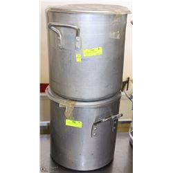 PAIR COOKING POTS WITH LIDS