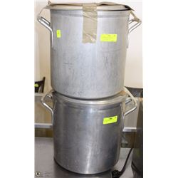 PAIR COOKING POTS WITH LIDS