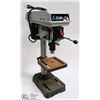 Image 1 : DELTA 8" DRILL PRESS